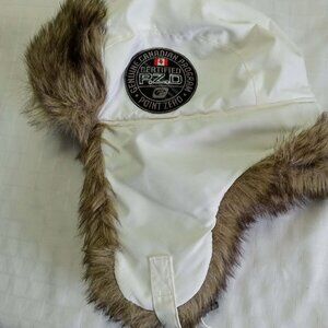Faux fur-lined winter hat cream-white Point-Zero one size